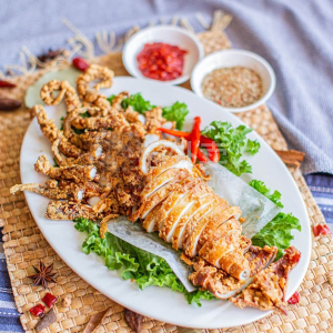 Crispy Whole Squid 风城大鱿鱼
