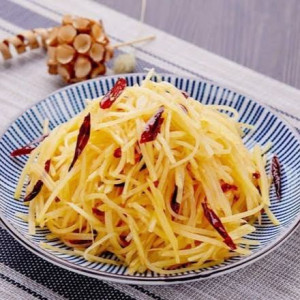Hot & Sour Shredded Potatoes 酸辣土豆丝