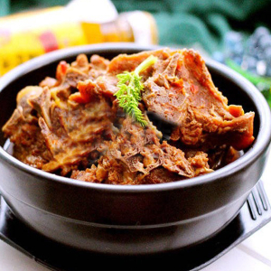 Lamb with Bone in Chili Pot 千锅羊蝎子
