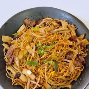 House Fried Noodles 什锦炒面
