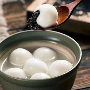 Black Sesame Glutinous Rice Balls (15 pcs) 黑芝麻汤圆 (15个)