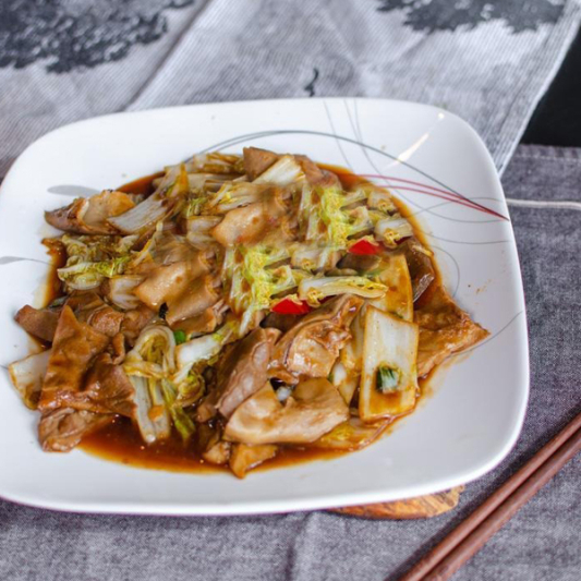 Stir-Fried Pork Stomach with Chinese Cabbage 肚片烧白菜