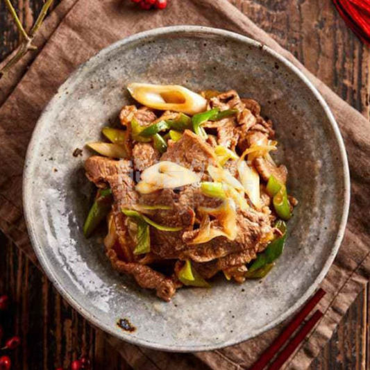 Stir-Fried Mutton with Green Onions Lunch Special 葱爆羊肉盒饭