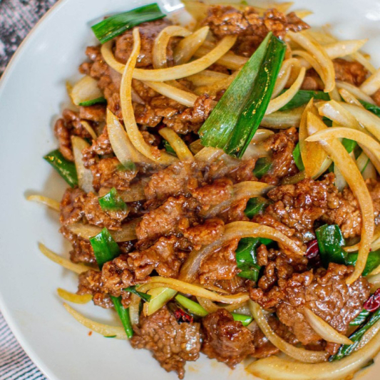 Sauteed Beef Slices with Scallion 葱爆牛肉