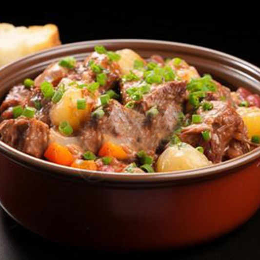 Stewed Beef with Potato 牛肉烧士豆