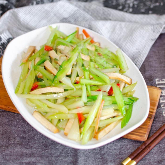 Stir-Fried Celery & Dried Bean Curd 西芹豆腐干