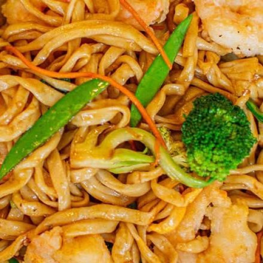 Shrimp Fried Noodles 虾炒面