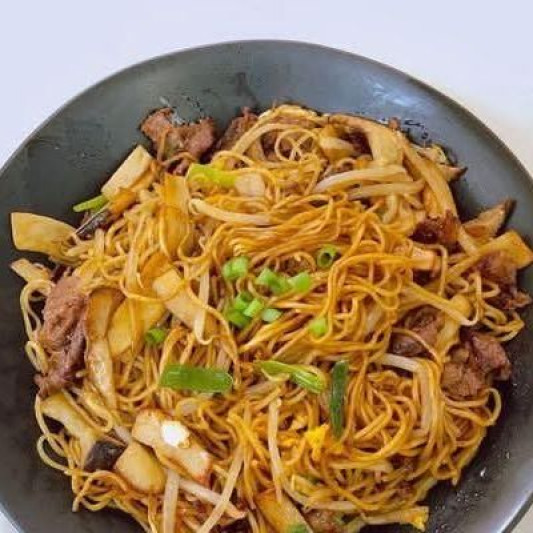 House Fried Noodles 什锦炒面