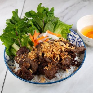 B6. Grilled Beef Vermicelli - Bun Bo Nuong