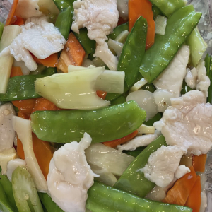 Chicken with Vegetables Family Dinner 什菜鸡 