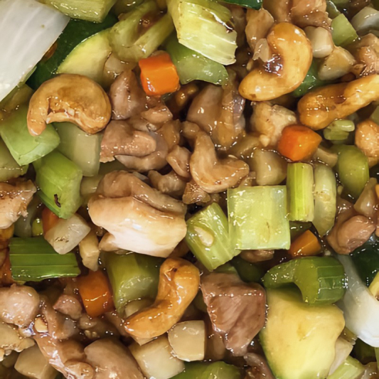 2. Cashew Nut Chicken 腰果鸡 
