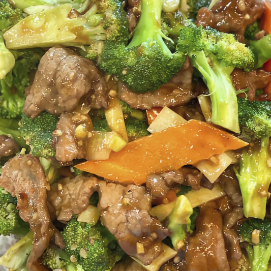 18. Beef with Broccoli Lunch Special 芥兰牛 
