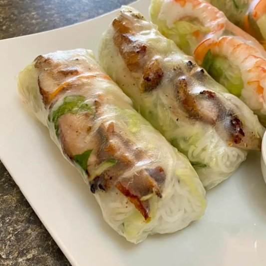 1. Pork Salad Rolls (4 pcs)