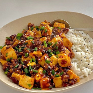 Mapo Tofu with Steamed Rice 麻婆豆腐饭