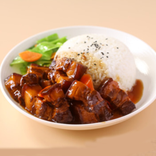 Braised Pork & Potato with Steamed Rice 红烧肉炖土豆饭