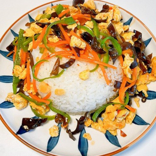 Stir-Fried Egg with Garlic Sauce and with Steamed Rice
