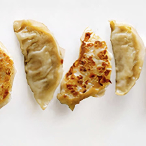 Fried Dumplings (8 pcs)