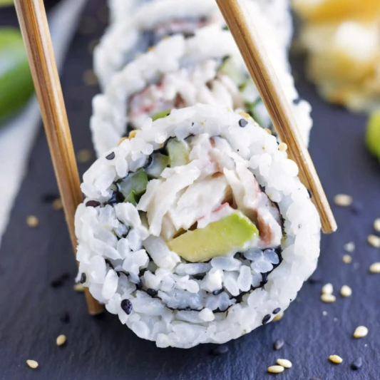 Avocado Roll (16 pcs)