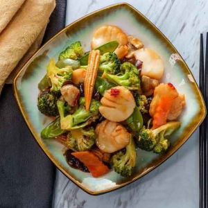 Scallops with Mixed Vegetables