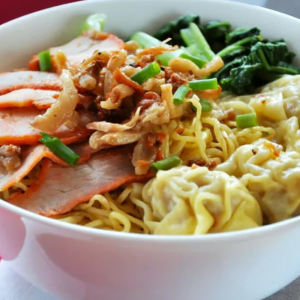 Egg Noodle Soup / Mi