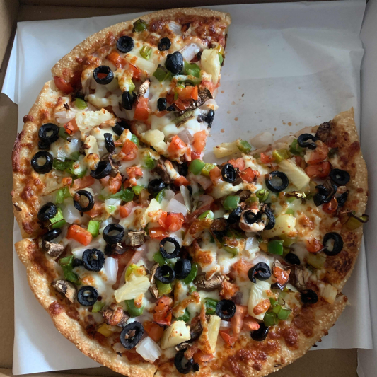 18. Kami Veggie Pizza