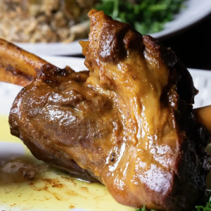Lamb Shank with Dill Rice باقالیپلو باماهیچه