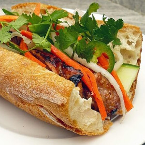 BM4. BBQ Pork - X&aacute; X&iacute;u