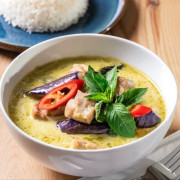 D1. Green Chicken Curry / Curry vert au poulet