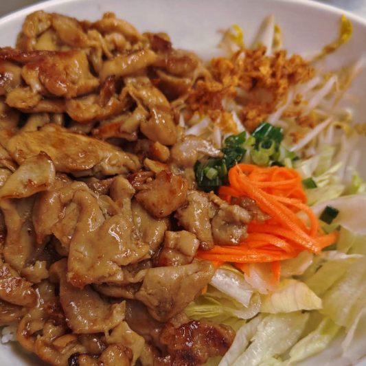 28. Grilled Lemongrass Chicken on Rice