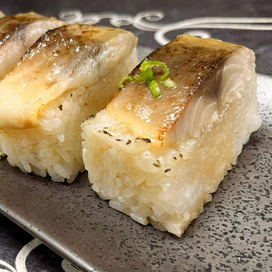 8. Torch Saba Sushi (6 pcs)