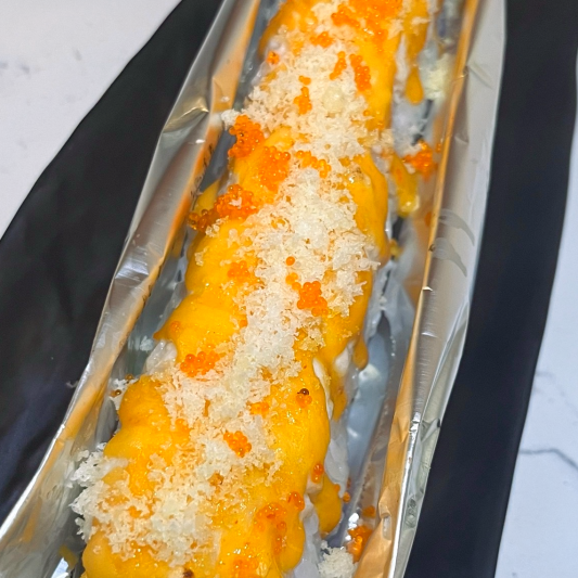 F17. Baked Scallop Roll