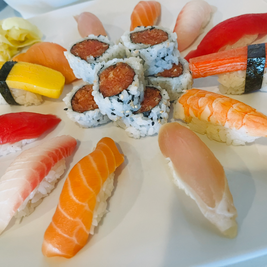 H7. Deluxe Sushi