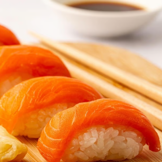 G1. Salmon Nigiri (2 pcs)