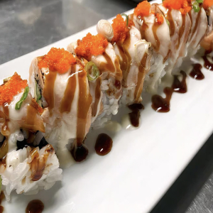 Seared Salmon Roll (8 pcs)