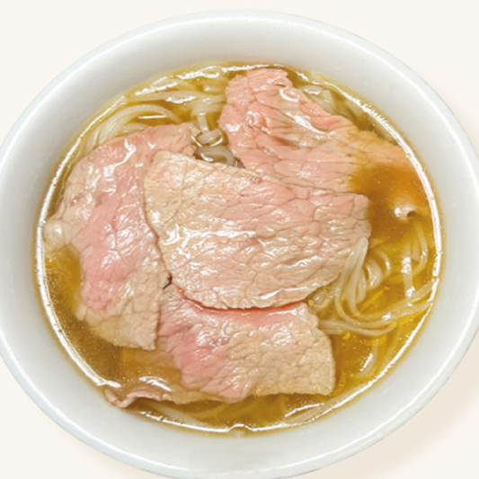 26. Pho Kid with Rare Steak / Phở Em B&eacute; - B&ograve; T&aacute;i