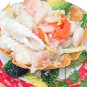 98. Sugar Pea & Celery with Seafood on Cookies Nest 金盞三鮮