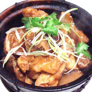 262. Fried Fish & Bean Curd with Bean Sauce in Hot Pot 班腩豆腐煲