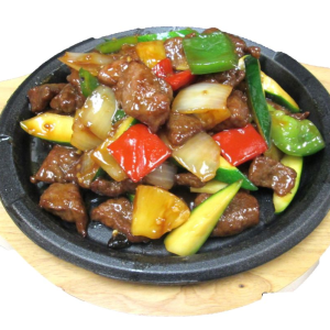 209. Beef Steak Cube in Teriyaki Sauce 鐵板燒汁牛仔粒