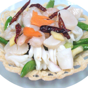 110. Seafood with XO Sauce on Cookies Nest 醬金盞海鮮