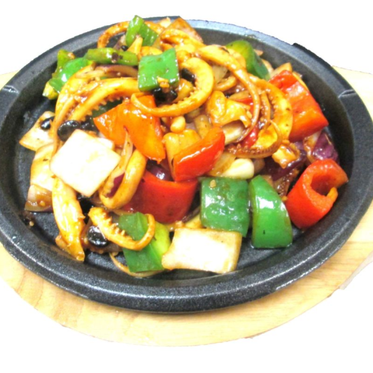 216. Squid Tail with Black Bean Sauce 鐵板豉椒魷魚鬚