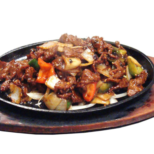 202. Beef with Black Bean Sauce 鐵板豉椒牛肉