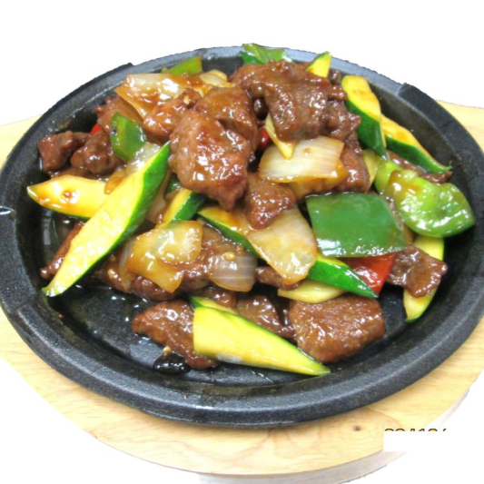 208. Beef Steak Cube in Maggi Sauce 鐵板美極牛仔粒