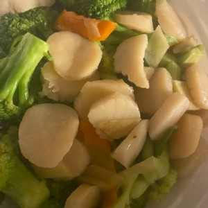 Stir-Fried Scallops 炒瑶柱