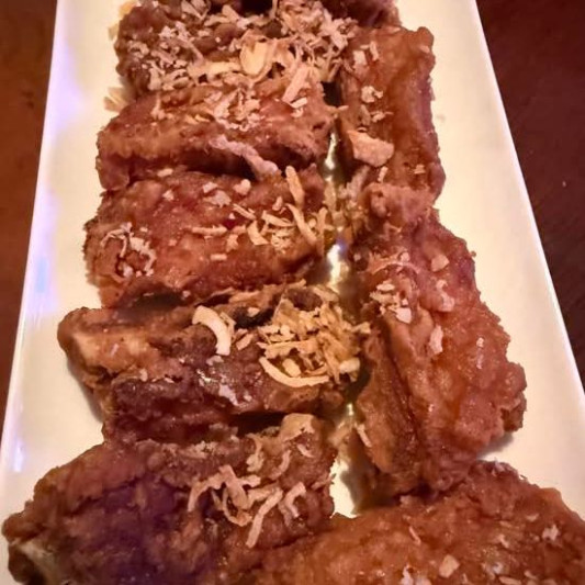 Golden Garlic Pork Spare Ribs 金牌蒜香骨