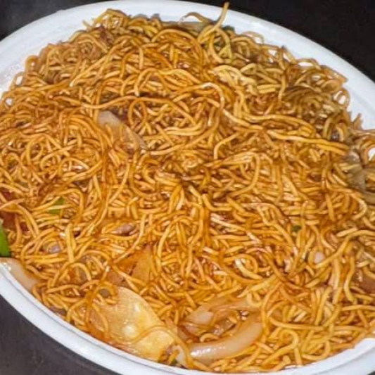 Soy Sauce Fried Noodles 酱油炒面