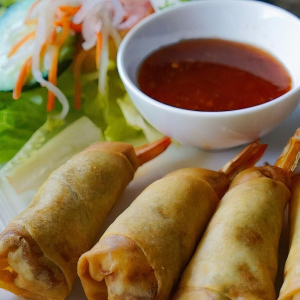Imperial Rolls (4 pcs)