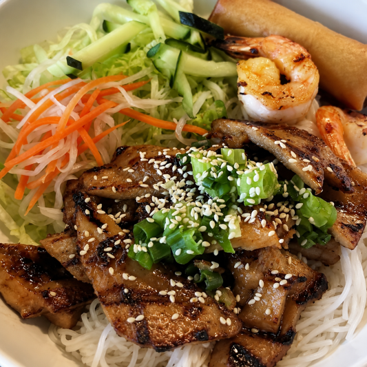 Special Grilled Chicken with Vermicelli