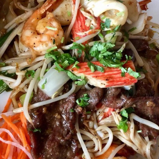 Seafood Chow Mein