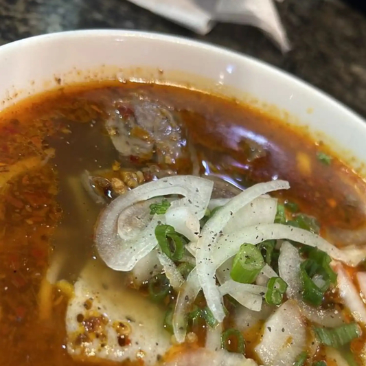Spicy Beef Noodle Soup (Bun Bo Hue)