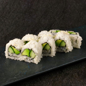 Cucumber & Avocado Roll (8 pcs)